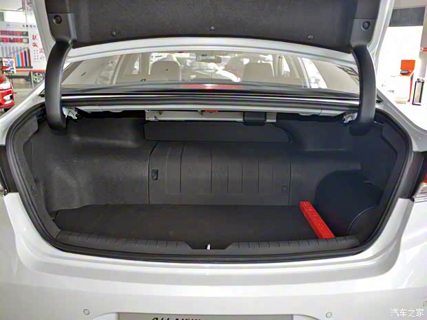 北京现代 索纳塔新能源 2018款 基本型