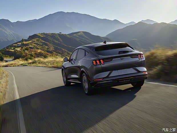 福特(进口) Mustang Mach-E 2020款 长续航全驱版 First Edition 福特(进口) Mustang Mach-E 2020款 长续航全驱版 First Edition