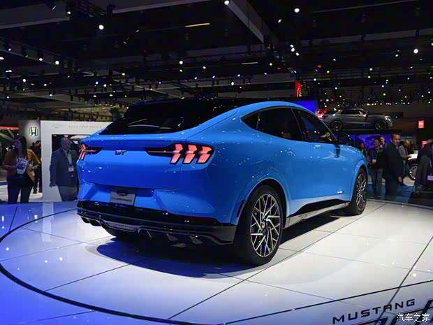 福特(進(jìn)口) Mustang Mach-E 2020款 長(zhǎng)續(xù)航全驅(qū)版 Premium