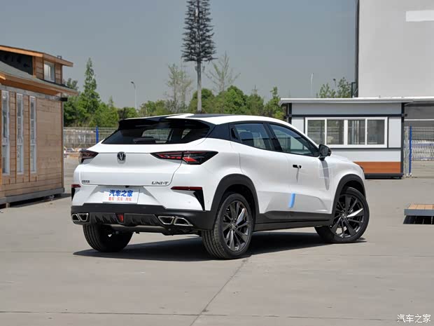 长安汽车 长安UNI-T 2020款 1.5T 旗舰型