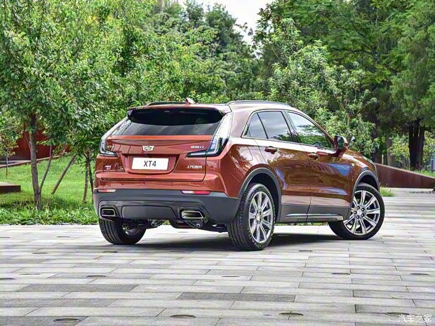 上汽通用凱迪拉克 凱迪拉克XT4 2018款 運(yùn)動(dòng)版
