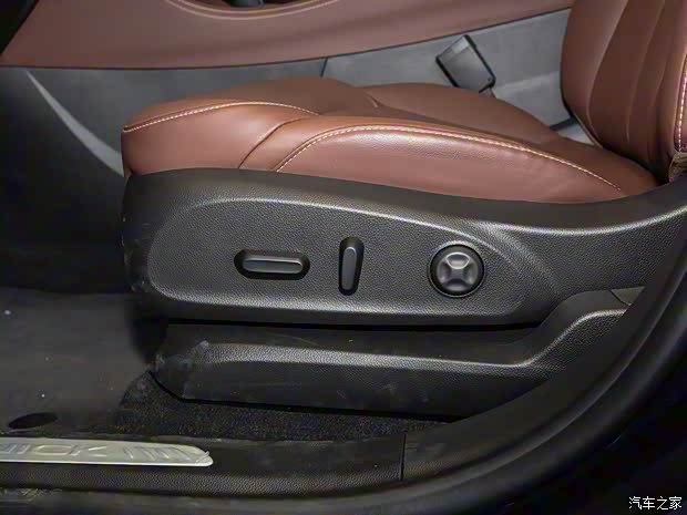 上汽通用别克 昂科威 2020款 28T 四驱精英型