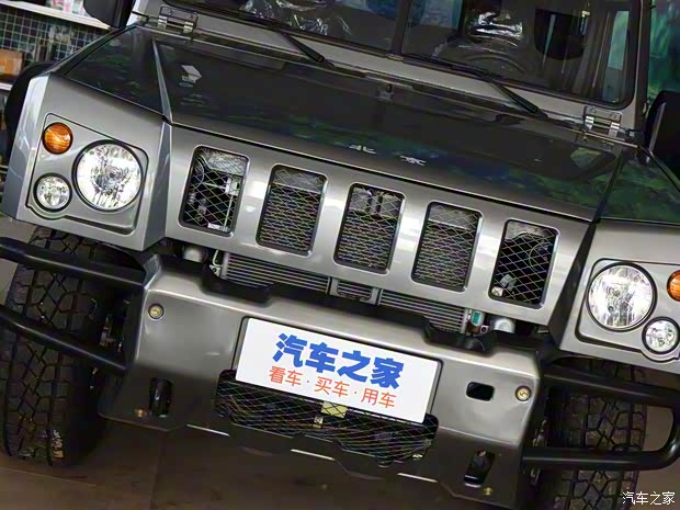 北京汽車制造廠 勇士 2018款 2.0T 五門四驅(qū)汽油版 國V