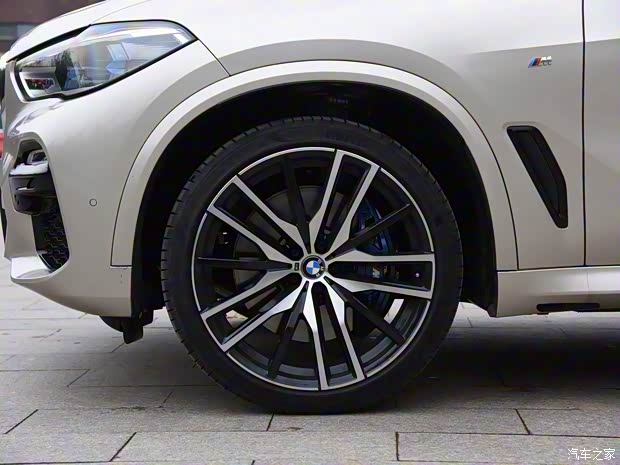 宝马(进口) 宝马X5 2019款 xDrive40i 尊享型 M运动套装