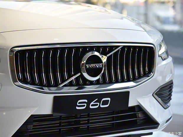 沃尔沃亚太 沃尔沃S60新能源 2020款 T8 E驱混动 四驱智逸豪华版