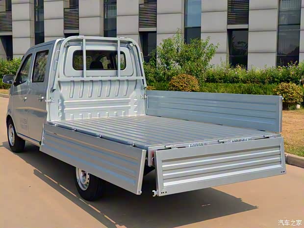 长安轻型车 长安星卡L1 2019款 1.5L货车标准型双排额载975kg