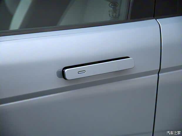 奇瑞捷豹路虎 揽胜极光 2019款 基本型 奇瑞捷豹路虎 揽胜极光 2019款 基本型