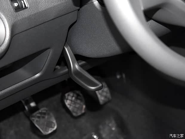 上汽大眾 桑塔納 2018款 1.5L 手動(dòng)風(fēng)尚版