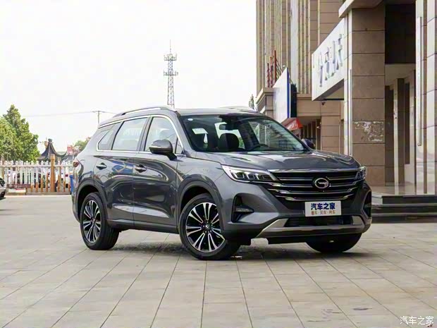 广汽乘用车 传祺GS5 2020款 进阶款 270T 自动尊享版