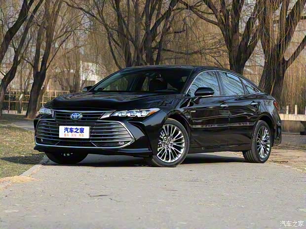 一汽丰田 亚洲龙 2019款 双擎 2.5L 高配版