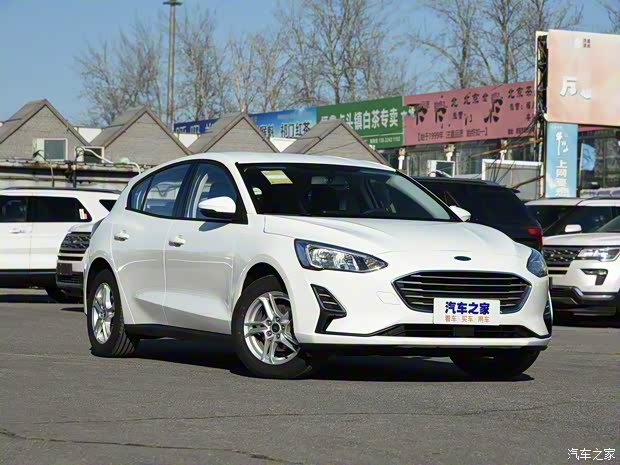 长安福特 福克斯 2020款 两厢 1.5L 手动锋跃型