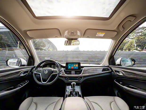 上汽通用五菱 宝骏730 2019款 基本型 上汽通用五菱 宝骏730 2019款 基本型