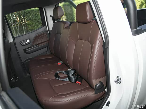 长城汽车 风骏7 2019款 2.0T汽油两驱精英型国VI小双GW4C20B