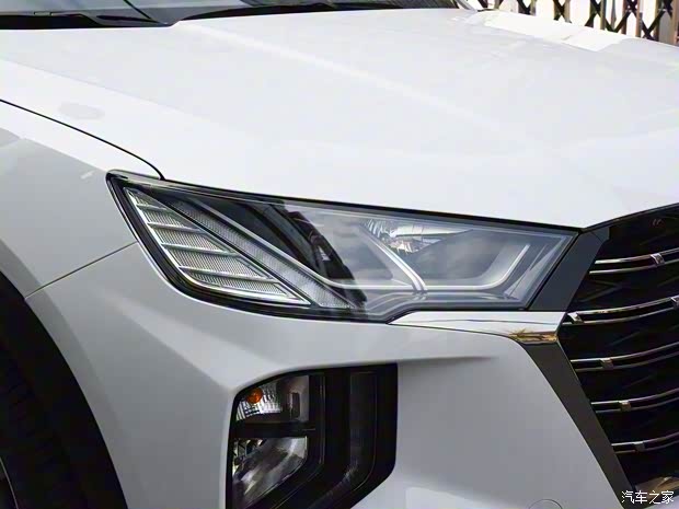 北京现代 途胜 2020款 280TGDi 双离合两驱智联版 北京现代 途胜 2020款 280TGDi 双离合两驱智联版