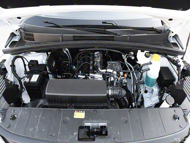 上汽通用五菱 五菱宏光PLUS 2019款 基本型