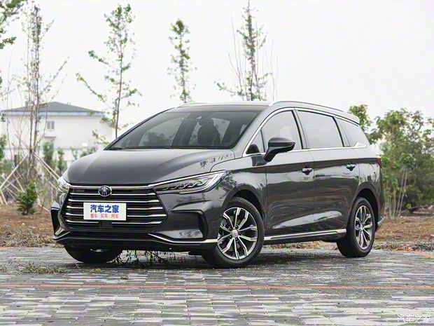 比亚迪 宋MAX 2021款 升级版 1.5T 自动尊贵型 6座