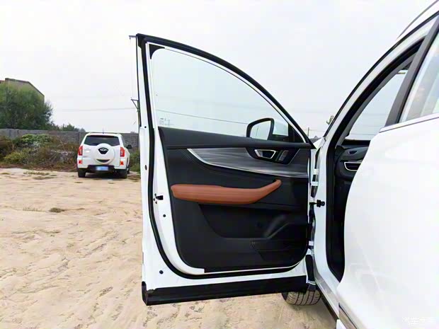 奇瑞汽车 瑞虎8 PLUS 2021款 290TGDI DCT豪享版