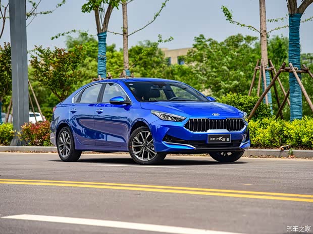 东风悦达起亚 起亚K3 2019款 1.5L CVT豪华版 东风悦达起亚 起亚K3 2019款 1.5L CVT豪华版