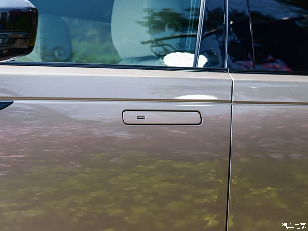 路虎(進(jìn)口) 攬勝星脈 2021款 基本型