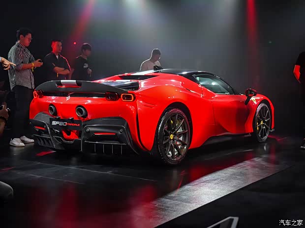 法拉利 SF90 Stradale 2020款 3.9T V8 法拉利 SF90 Stradale 2020款 3.9T V8