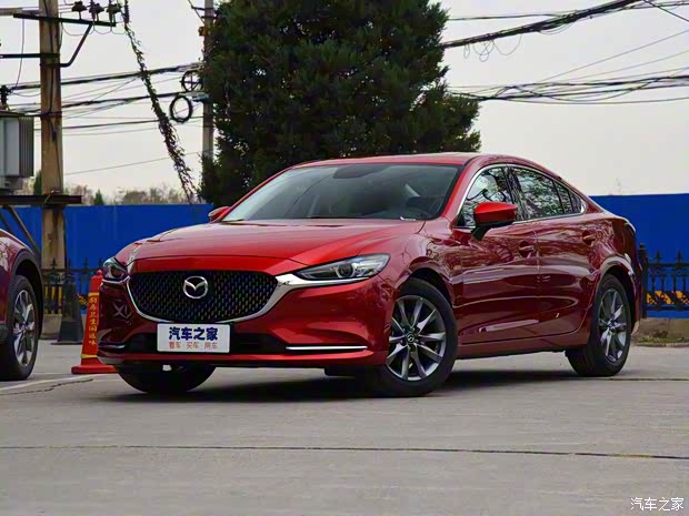 一汽马自达 阿特兹 2020款 2.0L 蓝天时尚版