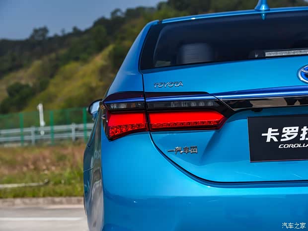 一汽丰田 卡罗拉双擎E+ 2019款 1.8L 旗舰版