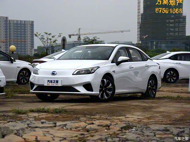 广汽新能源 Aion S(埃安S) 2019款 炫 630 广汽新能源 Aion S(埃安S) 2019款 炫 630