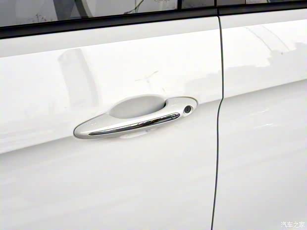 上汽通用五菱 宝骏730 2019款 1.5T CVT旗舰版