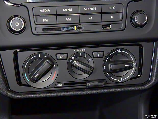 上汽大眾 桑塔納 2018款 1.5L 手動(dòng)風(fēng)尚版