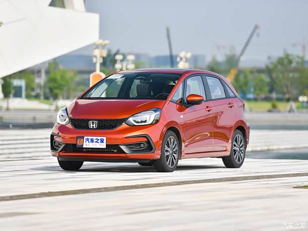 广汽本田 飞度 2021款 1.5L CVT Sport 潮跑Pro 顶配版