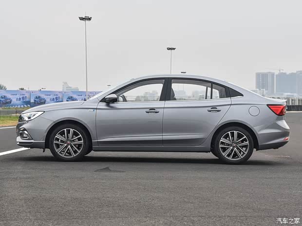 上汽集团 荣威i5 2018款 基本型 上汽集团 荣威i5 2018款 基本型