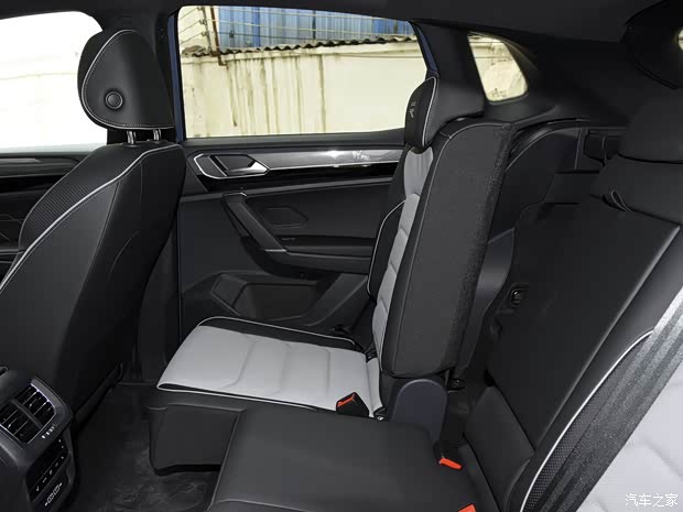 一汽-大众 探岳X 2020款 380TSI 四驱基本型