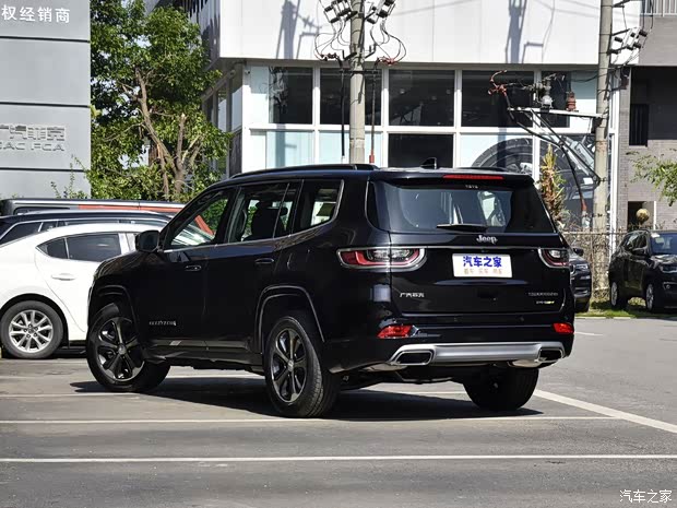 廣汽菲克Jeep 指揮官PHEV 2020款 2.0T 混動進(jìn)享版 廣汽菲克Jeep 指揮官PHEV 2020款 2.0T 混動進(jìn)享版