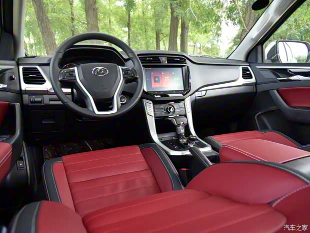 上汽大通 上汽MAXUS T70 2019款 2.0T柴油自动四驱旗舰型长厢高底盘 上汽大通 上汽MAXUS T70 2019款 2.0T柴油自动四驱旗舰型长厢高底盘