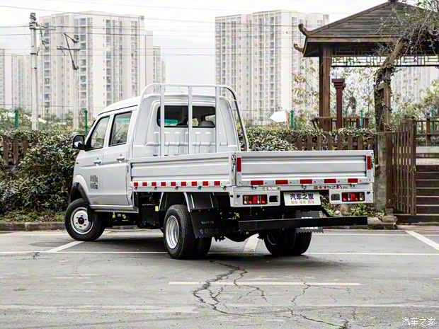 华晨鑫源 鑫源T52 PLUS 2021款 2.0L标准型3米SWE20MS 华晨鑫源 鑫源T52 PLUS 2021款 2.0L标准型3米SWE20MS