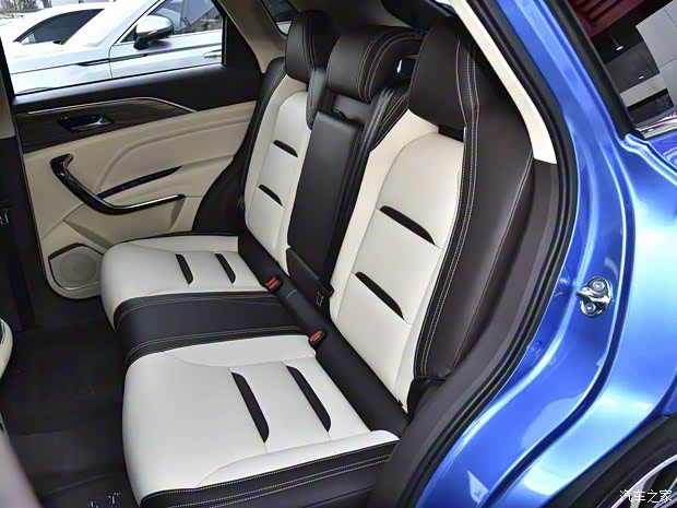 一汽奔腾 奔腾T77 2020款 Pro 280 TID 自动尊贵型