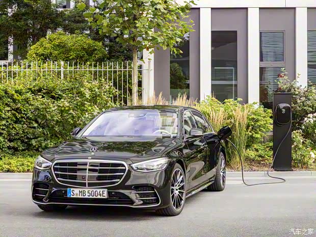 奔馳(進(jìn)口) 奔馳S級(jí)新能源 2021款 S 580 e L AMG Line 歐洲版