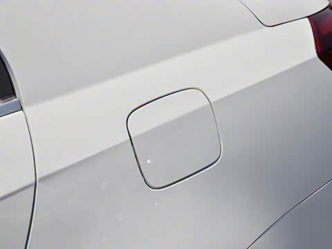 2019款 领军版 1.5L 手动向上互联型 国VI 2019款 领军版 1.5L 手动向上互联型 国VI