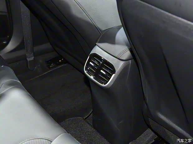 北京现代 菲斯塔 2018款 基本型 北京现代 菲斯塔 2018款 基本型