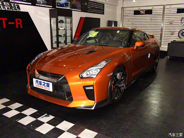 日产(进口) 日产GT-R 2017款 3.8T 旗舰版 日产(进口) 日产GT-R 2017款 3.8T 旗舰版