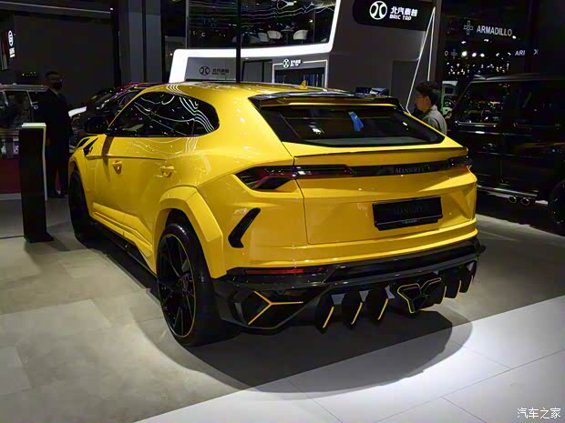 Mansory 迈莎锐Urus 2021款 4.0T V8 标准版 Mansory 迈莎锐Urus 2021款 4.0T V8 标准版
