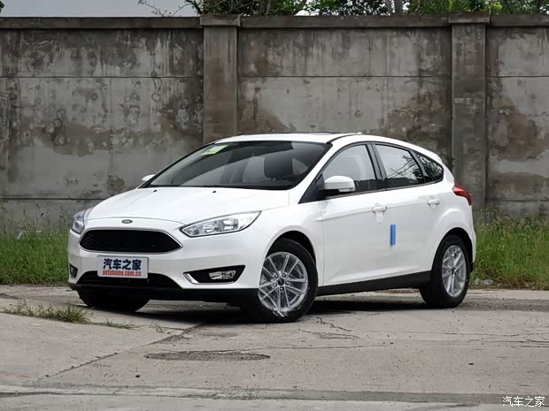 长安福特 福克斯 2017款 两厢 1.6L 自动风尚型智行版