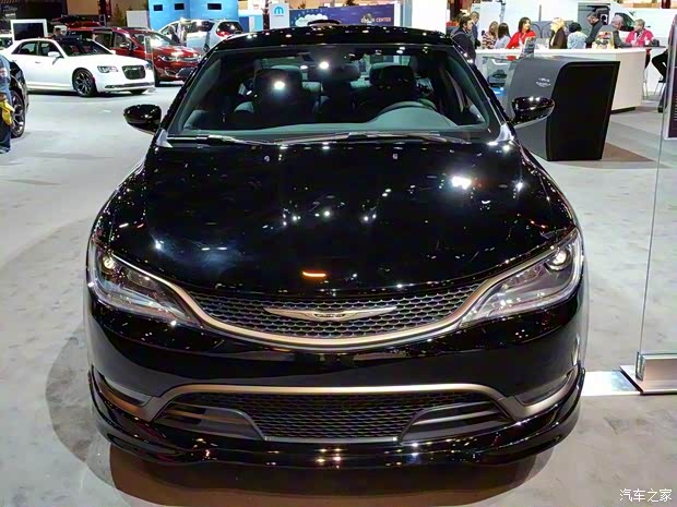 克萊斯勒(進口) 克萊斯勒200 2016款 S Alloy Edition 克萊斯勒(進口) 克萊斯勒200 2016款 S Alloy Edition