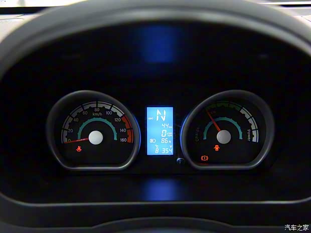 福汽新龙马 启腾M70EV 2017款 纯电动 厢式运输车2座