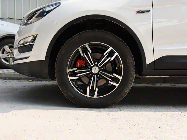 眾泰汽車 大邁X5 2017款 1.5T 手動(dòng)豪華型 眾泰汽車 大邁X5 2017款 1.5T 手動(dòng)豪華型