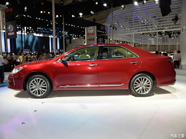 广汽丰田 凯美瑞 2016款 2.5G 十周年纪念豪华导航版