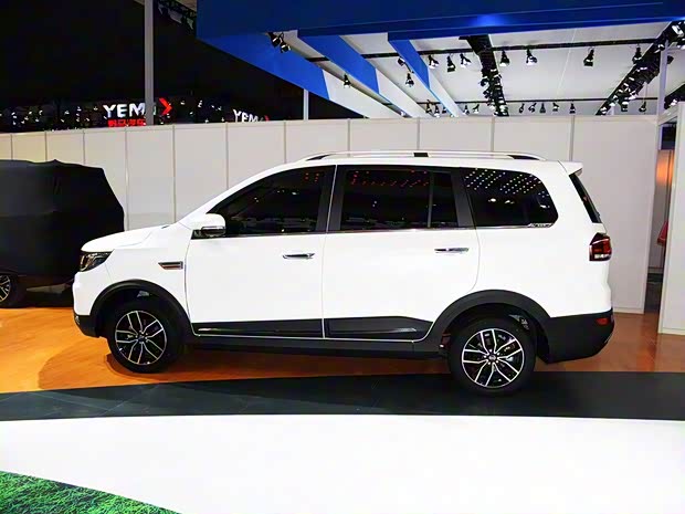 SWM斯威汽车 SWM斯威X3 2017款 基本型