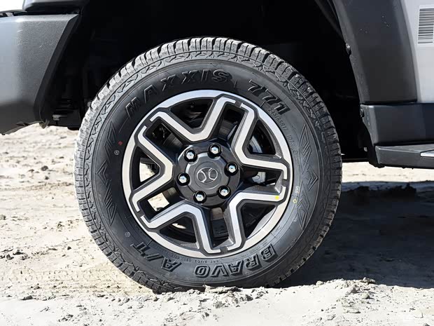 北京汽車 北京40 2016款 2.3T 手動加長版