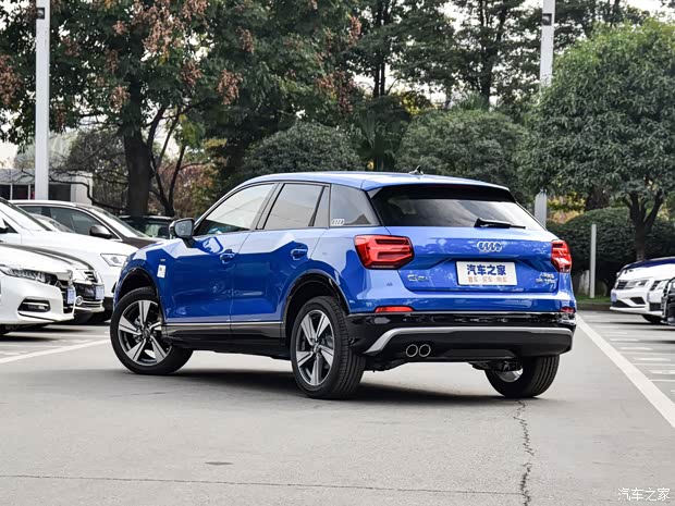 一汽-大众奥迪 奥迪Q2L 2021款 35 TFSI 时尚动感型