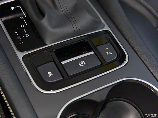 比亞迪 宋MAX 2017款 基本型